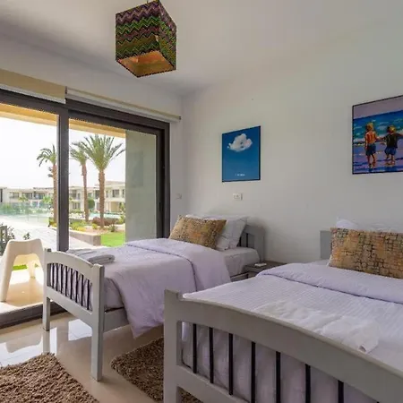 El Gouna Luxury Flat On The Pool